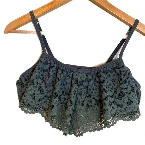 🌸Victoria Secret green lace bralette - Picture 2 of 9